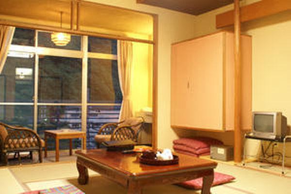 Kinryuen Hotel Numata  Екстериор снимка